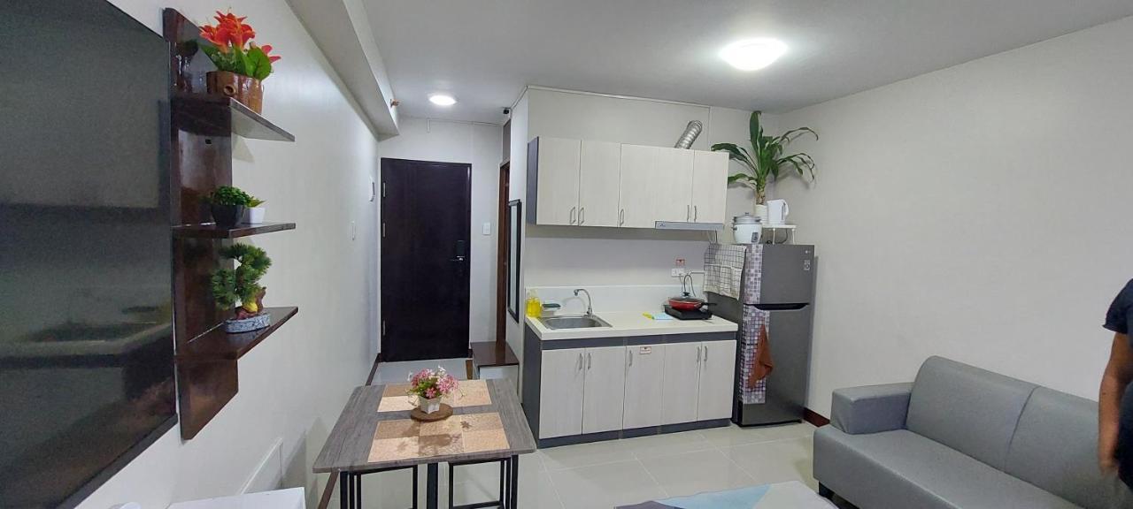 Dracarys Place 2 Condo With Balcony Unlimited Wifi Lapulapu City View Exterior foto